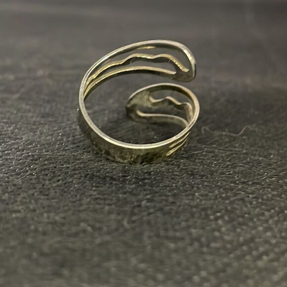 Metal ring size 6 - Picture 3 of 5
